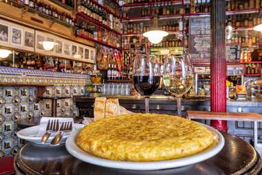 Spanish tortilla at Bodega La Ardosa