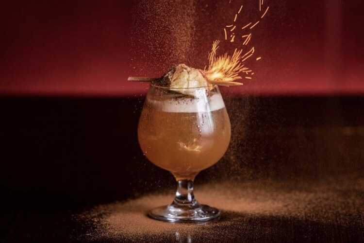 Where to Get Large-Format Cocktails in Vegas: Punch and Scorpion