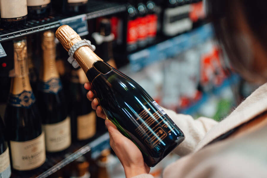 Stores Open on New Year's Eve 2022 Thrillist