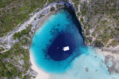 deans blue hole bahamas