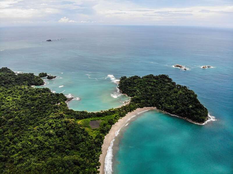 Cruceros ecológicos por Costa Rica y Canarias