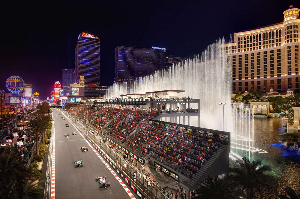 Even without a casino, the Miracle Mile Shops stay busy on the Strip - Las  Vegas Sun News