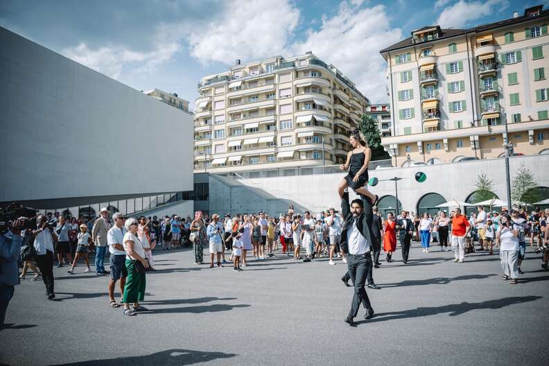 Besuchen Sie das Kulturviertel, Gleis 10, um Museen und Kunstgalerien zu sehen