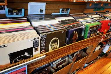 Low Yo Yo Stuff Records