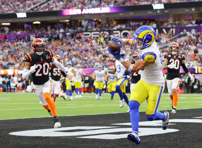 Flying to the Super Bowl in Los Angeles