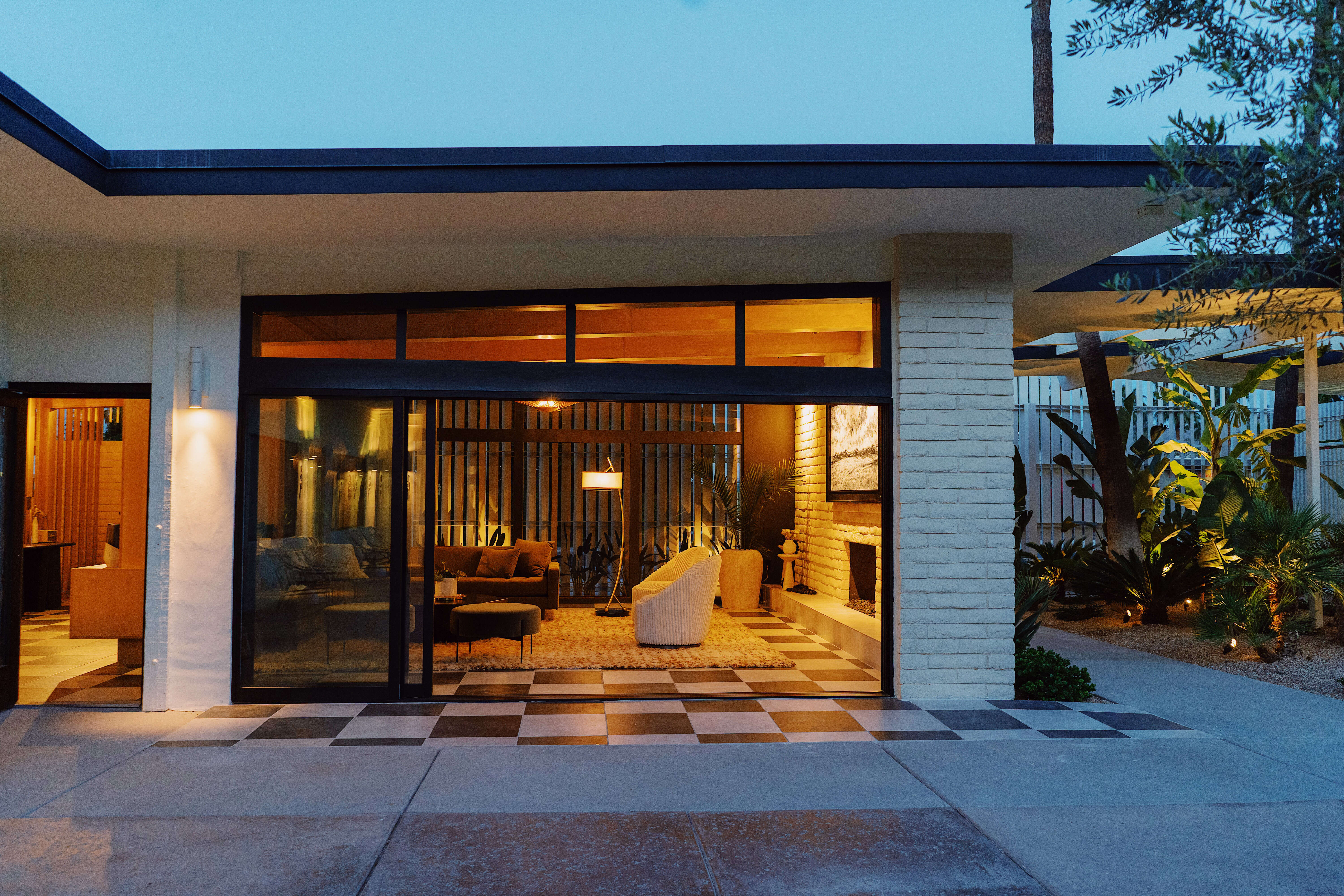 Stay at Azure Sky in Palm Springs