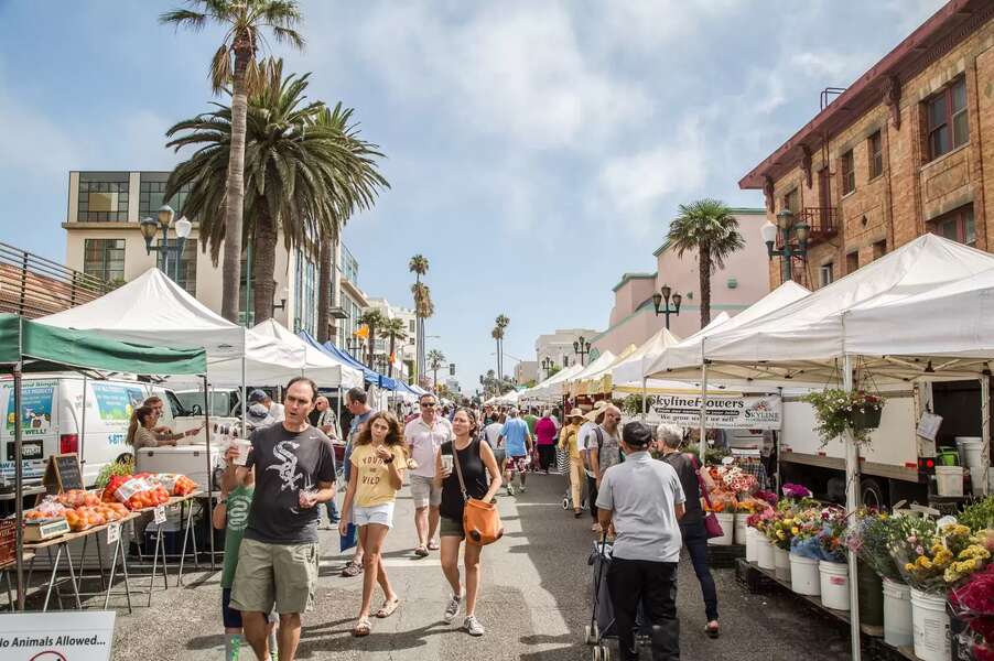 Best Farmers Markets In LA: Where To Get Fresh Fruit And Vegetables ...