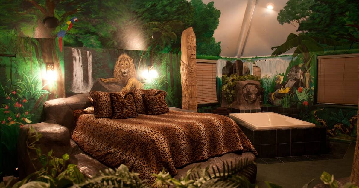 Dream Suites: Iconic Themed Rooms