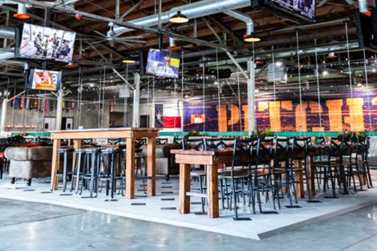 Watch the Super Bowl in Houston at these bars with no cover