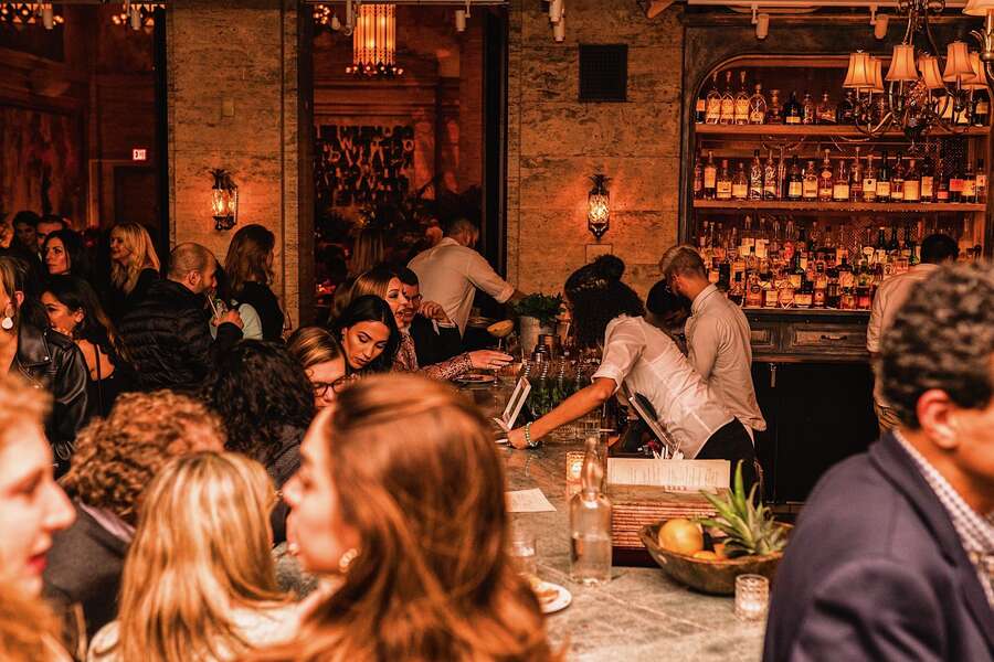 Bostons Hottest Singles Bars Find Your Perfect Match Tonight - ayafii5