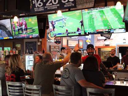 New Orleans's Most Entertaining Sports Bars