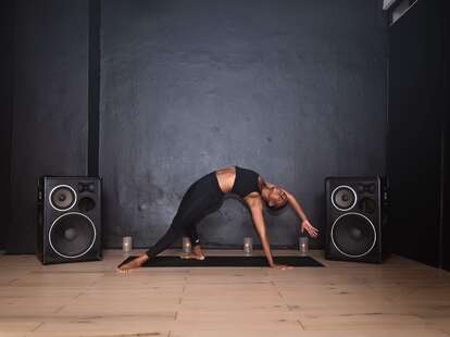 What Is a Stretch Studio? Here's What You Need to Know About This Growing  Fitness Trend