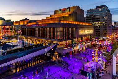 downtown montreal nightlife