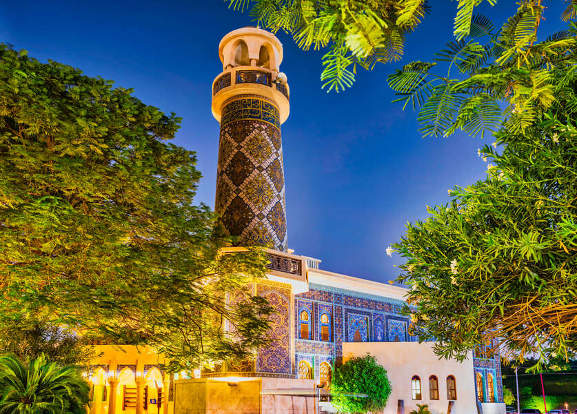 qatar-airways-student-club-offers-free-discounts-on-flights-and-wifi