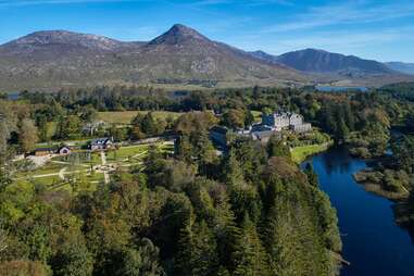 Ballynahinch Castle Hotel and grounds