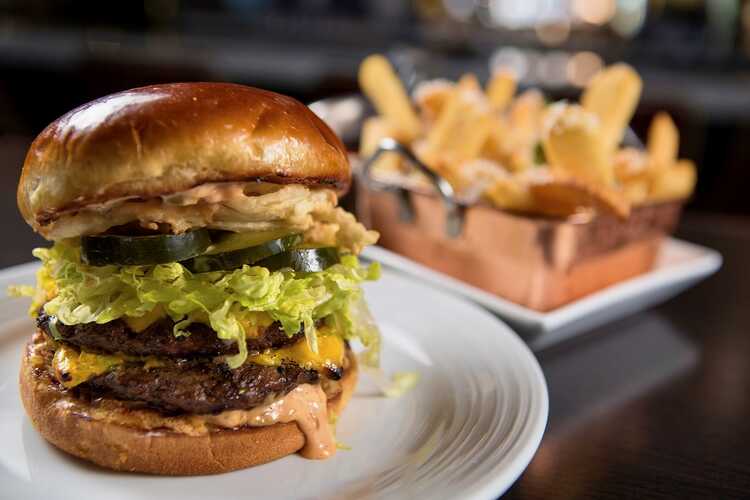 Final 2 named in Best Burger Bracket 