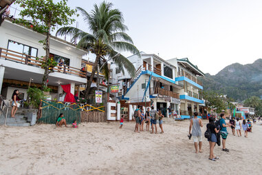 el nido town