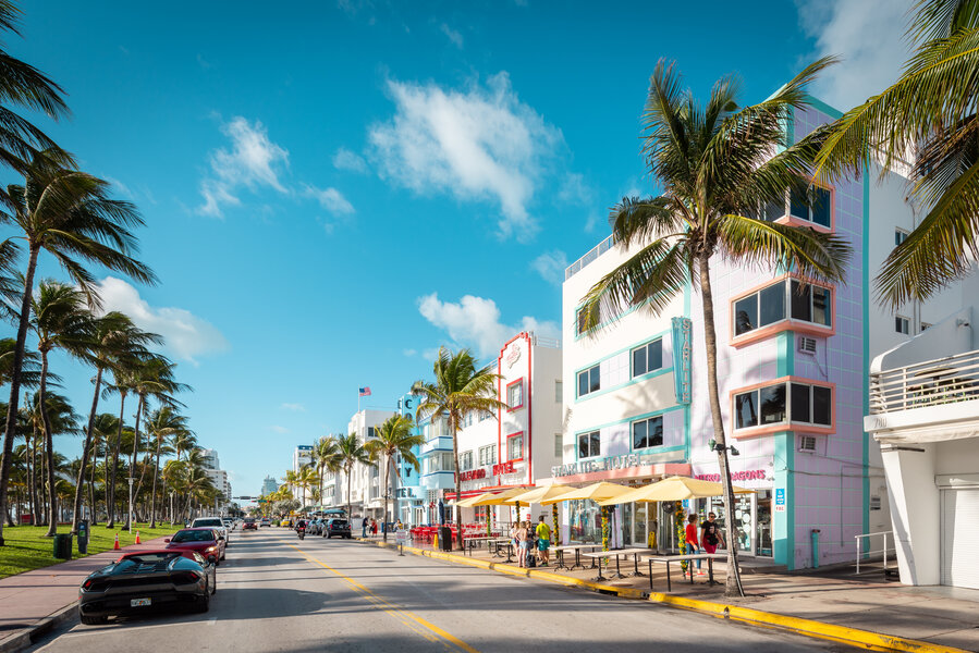 This Colorful Parking Garage In Miami Is The Coolest Place For