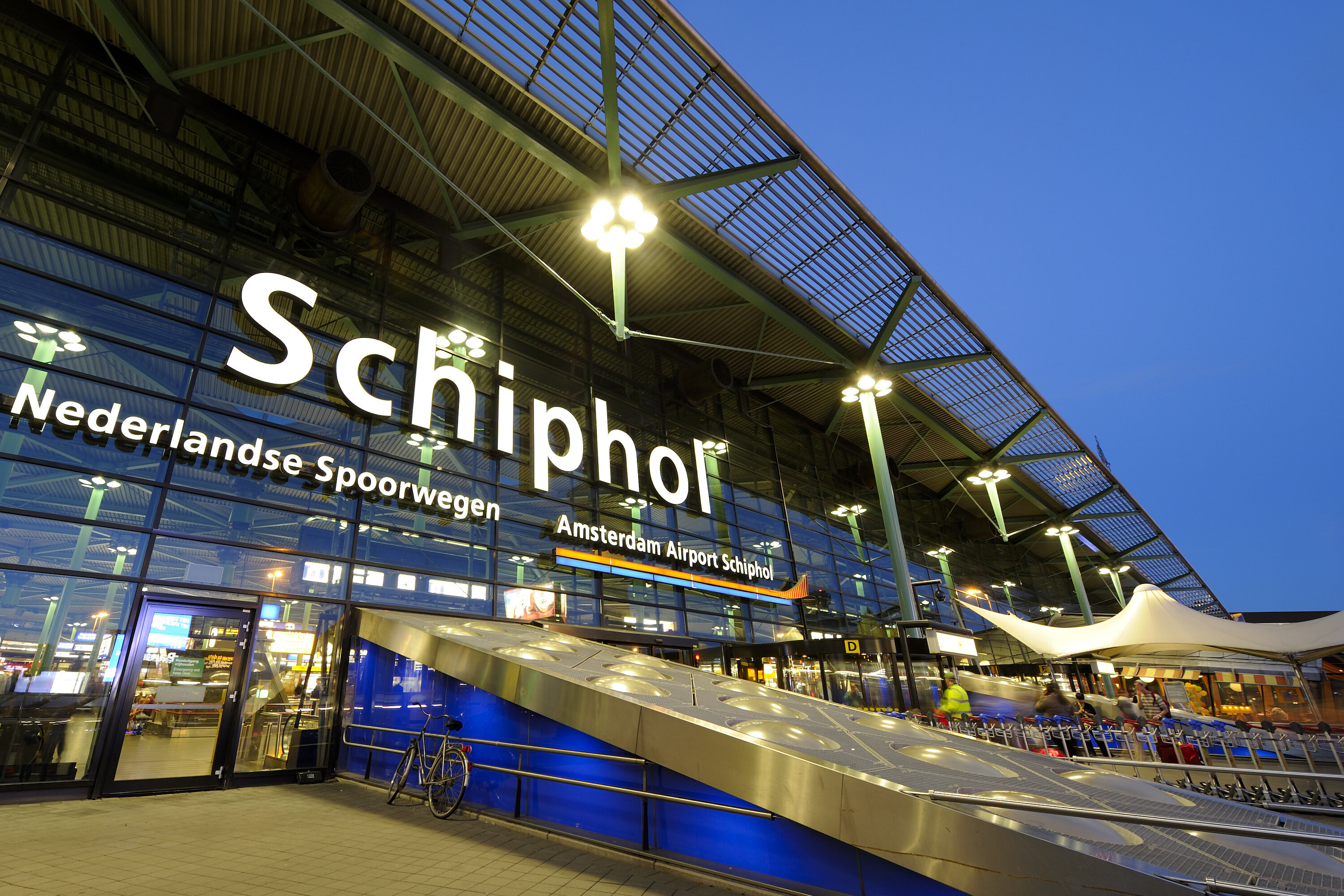 Amsterdam Schiphol&rsquo;s Proposed Flight Cap Is Now in Legal Limbo