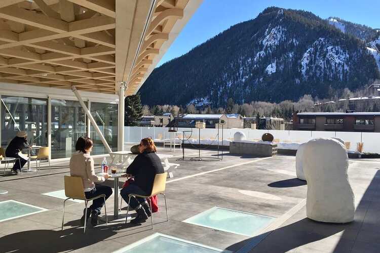 Rooftop Cafe no Aspen Art Museum