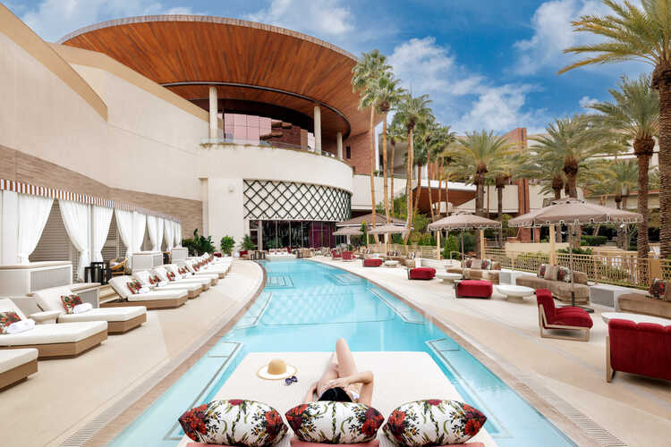 This Las Vegas Casino Resort Has Opened America's Biggest Pool