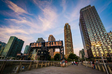  Gantry Plaza State Park