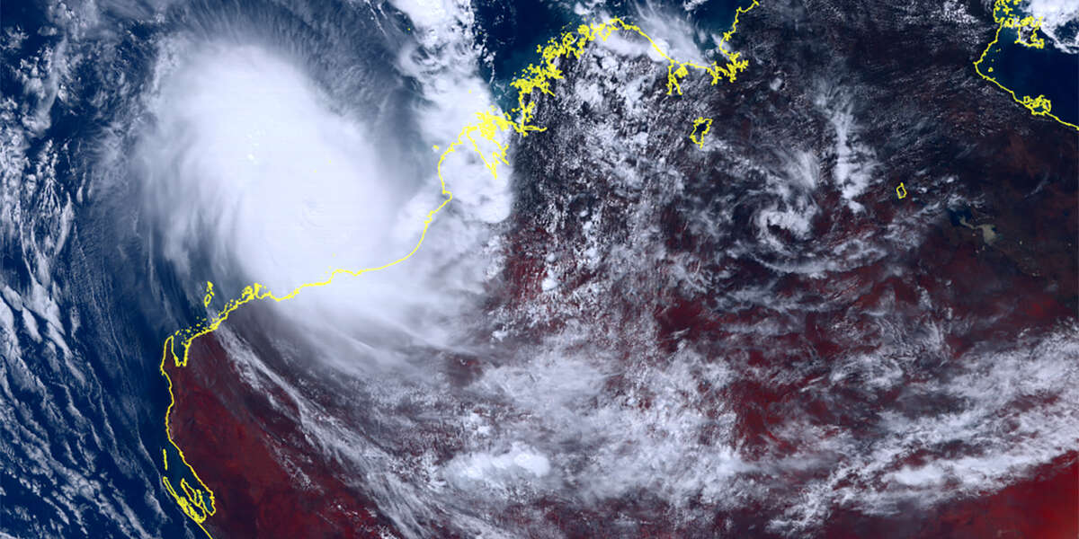 Australia's Most Powerful Cyclone in 8 Years To Cross Coast - Vimarsana News