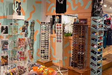 Chicago's Best Vintage Shops