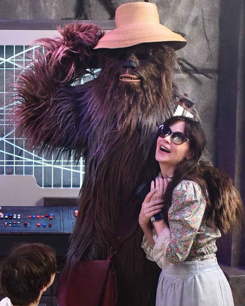 Zooey Deschanel travel