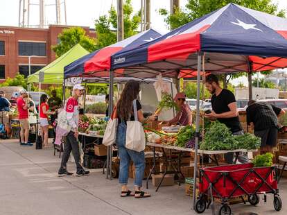 McKinney Farmers Market at Chestnut Square