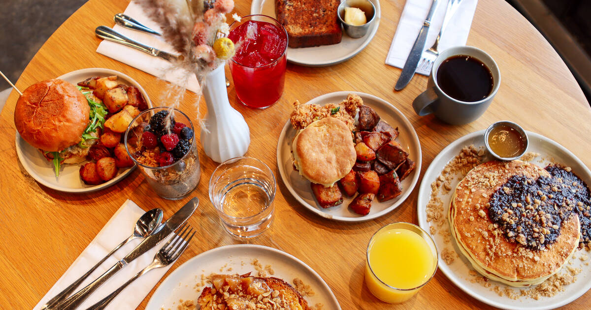 Best things about Brunch: Coffee, Boozy Drinks, you can eat a ton