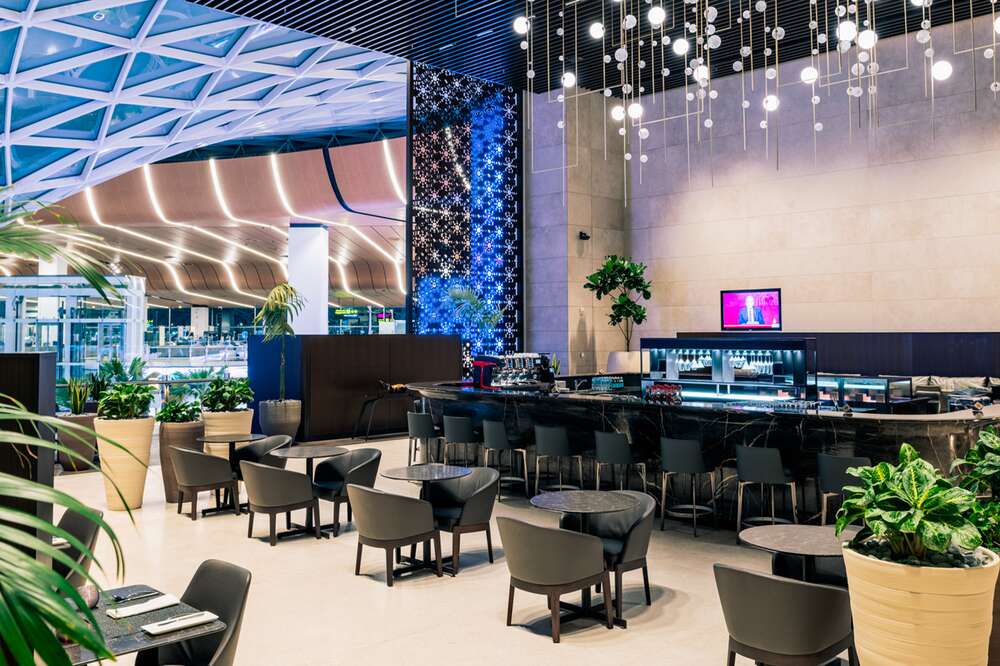 Qatar Airways Welcomes Passengers to the New Al Mourjan Business Lounge –  The Garden