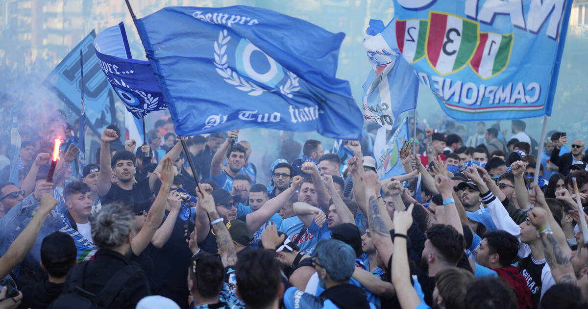 : Napoli: Scudetto 33 Year Later: Photos from the Naples