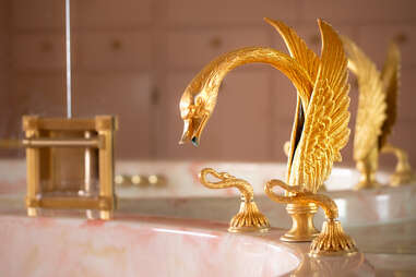 The gilded gold sink at the Jackie Gaughan suite.