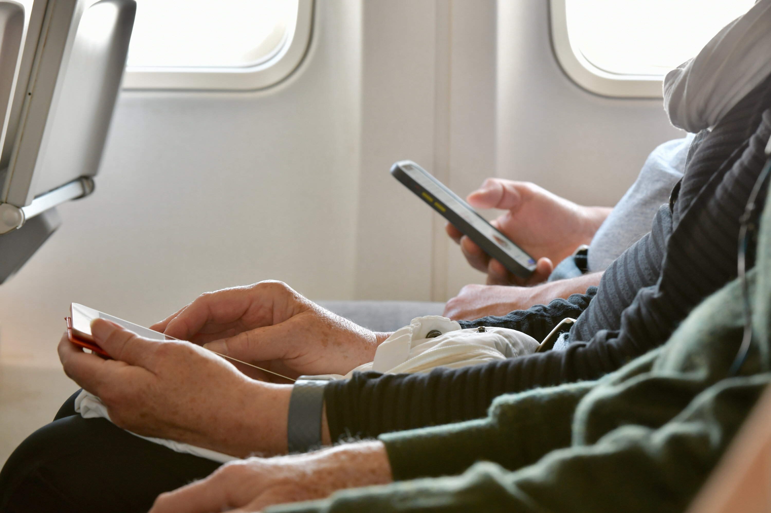 Which Airlines Have the Best Wi-Fi? Here’s How They Compare