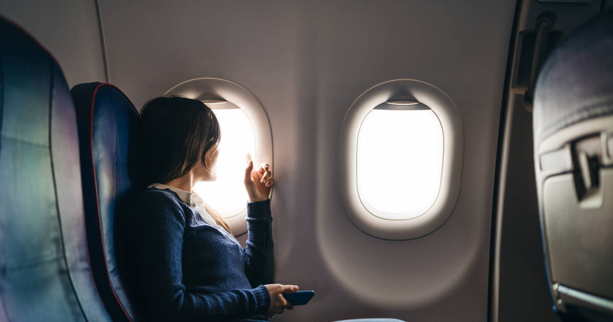 Save the fish for later: What travelers say is good airplane etiquette