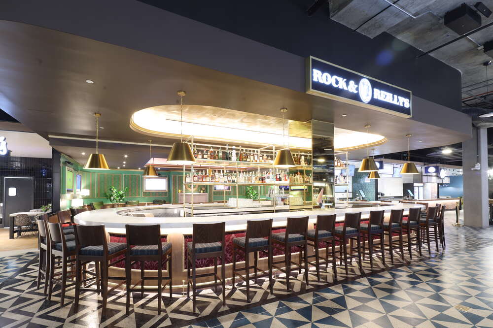 New Food Hall in the San Fernando Valley is a Revolutionary Food Court for  Modern Mall Dining - Thrillist