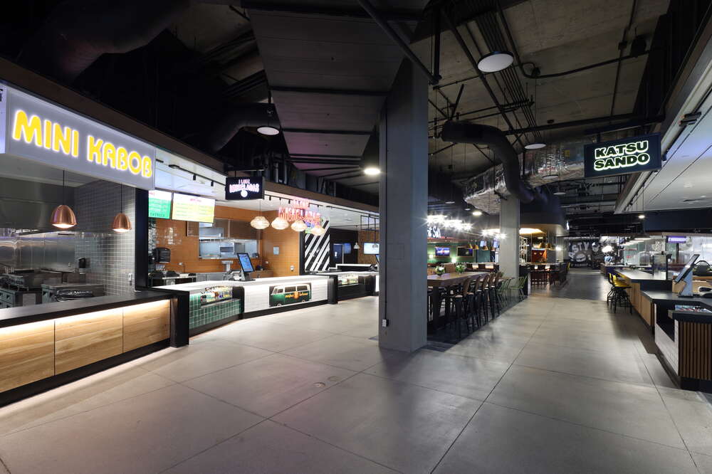 Westfield Topanga Food Court - Food Court