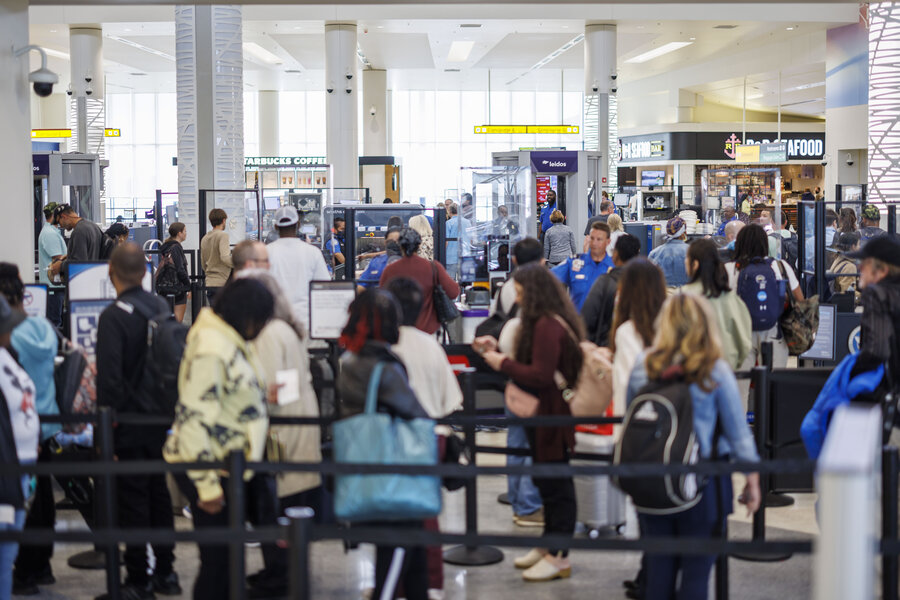 TSA's Twitter Account Is Totally Different Than the TSA Security Line ...