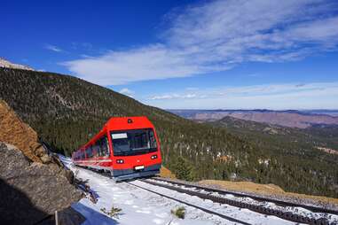 Pikes Peak Cog Train Features Beautiful Views of Colorado - Thrillist