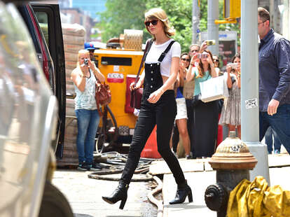 Luggage taken out of Taylor Swift's NYC apartment after weekend