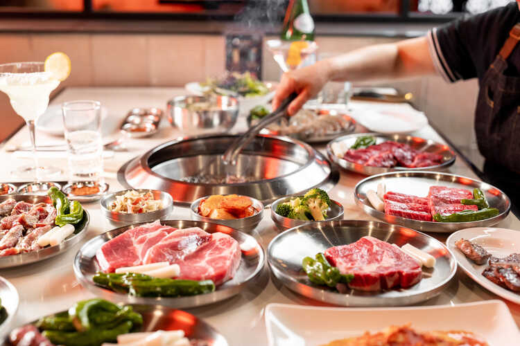 What is Hot Pot? Ultimate Guide to Ordering and Eating Hot Pot - Thrillist