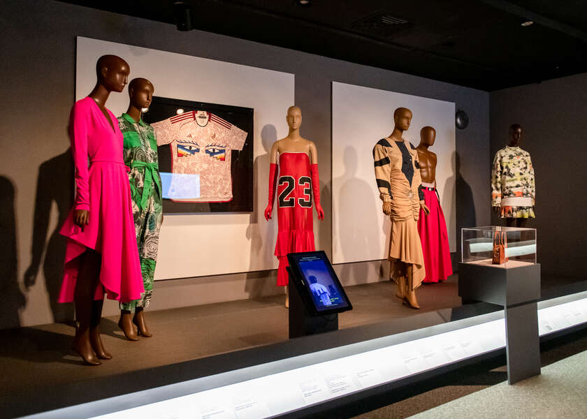 '¡Moda Hoy! Latin American and Latinx Fashion Design Today' Exhibit ...