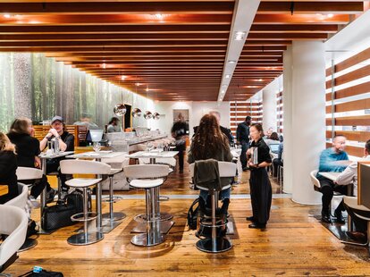 one flew south atlanta airport restaurant