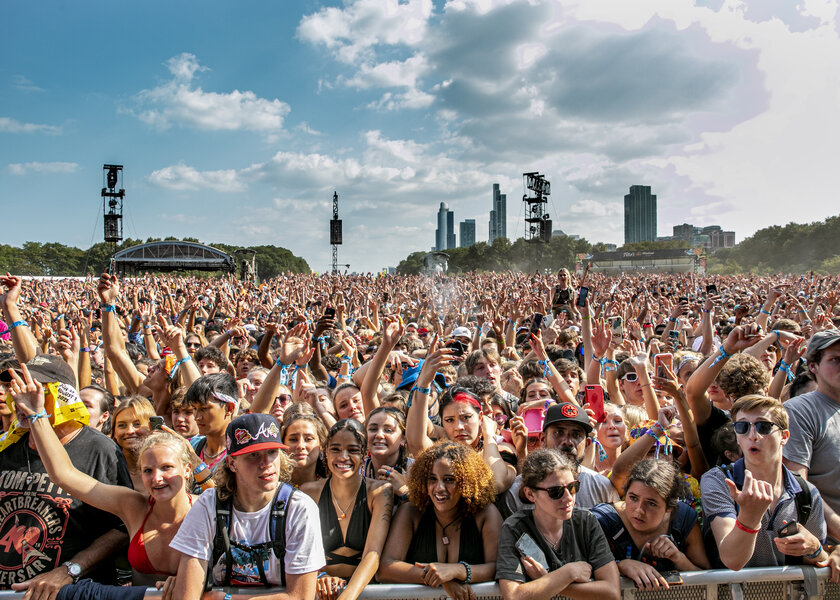 Lollapalooza is open in Chicago: The scene from the gates