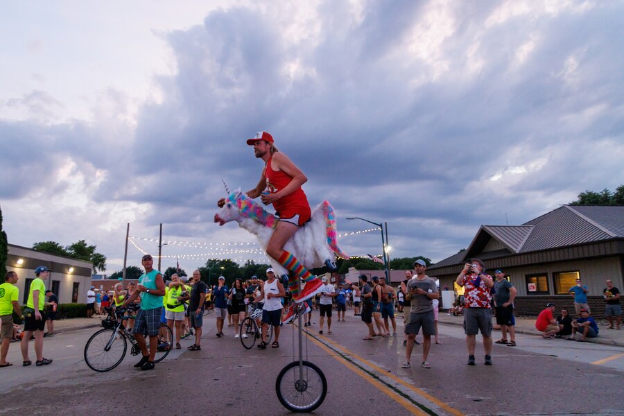 Pedal the RAGBRAI Bike Ride in Iowa for an Epic Bicycle Party Thrillist