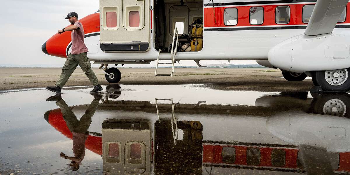 For Some Remote Canadian Wildfires, Best Option Is Sending in the Smokejumpers - Vimarsana News