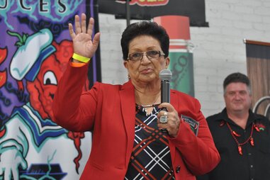 sharp getting inducted into the hot sauce hall of fame