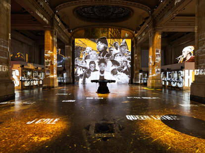 The gift shop  Hall des Lumières