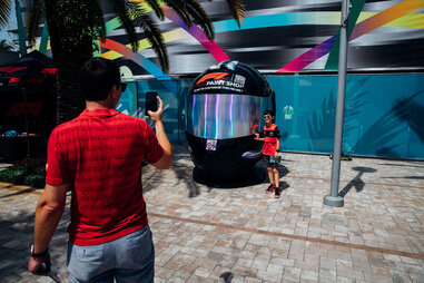 photo op at miami’s f1 fan zone